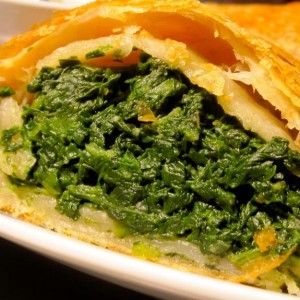 Strudel di verdure  con purè di spinaci