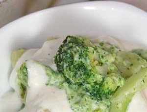 pasta-con-i-broccoli-e-fonduta-di-taleggio-di-T-LzHTsE