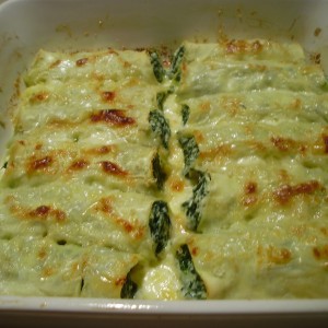 Cannelloni con ricotta, spinaci e prosciutto