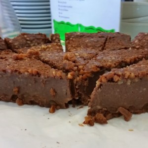 Torta Paesana alle Nocciole e Uvetta