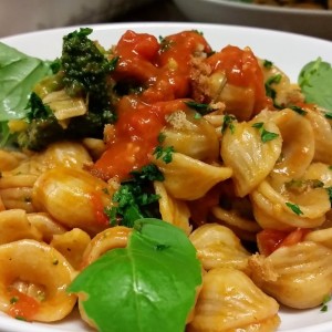 Orecchiette integrali ai Broccoletti