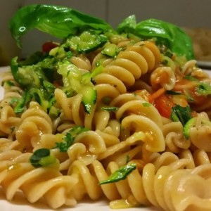 fusilli integrali con zucchine e olive