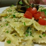 Farfalle alla Crema di Melanzane Con Mentuccia e Ricotta Fresca