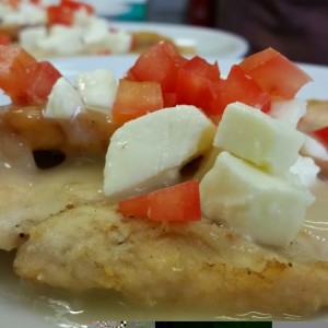 Scaloppe di Pollo alla Caprese (2)