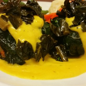 Bauletti di Cavolo Nero Ripieni su Vellutata di Zucca