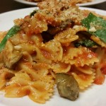 Farfalle alla Norma (con melanzane e pomodoro )