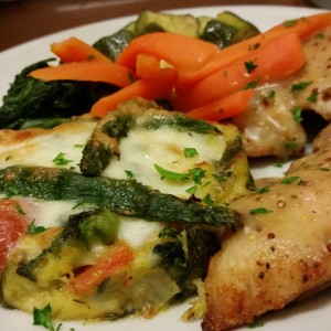 Scaloppe di Pollo alla Senape Antica  con tortino di Verdure gratinate  (2)