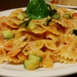 Farfalle al Tonno e Zucchine con mandorle tostate