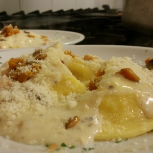 Ravioloni Artigianali alla Crema di Tartufo con Bitto e Zucca (3)