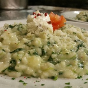 Risotto alle Erbe di Campo Con Formaggio di Capra al Pepe Rosa (2)