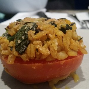 Pomodori Ripieni di Orzo Perlato Bio allo Zafferano