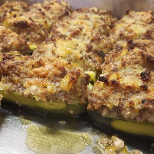 zucchine-ripiene-gratinate-al-battuto-di-fassona-1