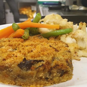 vegan-burgher-di-melanzane-e-pomodorini-secchi-2