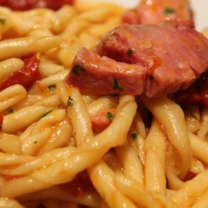 strozzapreti-con-tonno